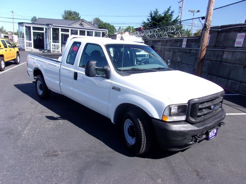 Used 2004 Ford F250 2WD SuperCab Super Duty image 5