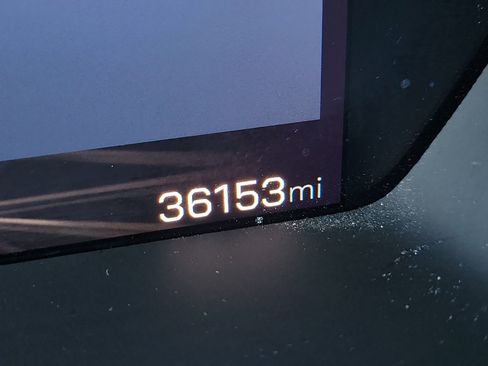 Certified 2024 GMC Canyon Denali image 23