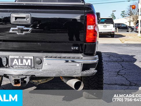 Used 2019 Chevrolet Silverado 2500 LTZ w/ Duramax Plus Package image 18
