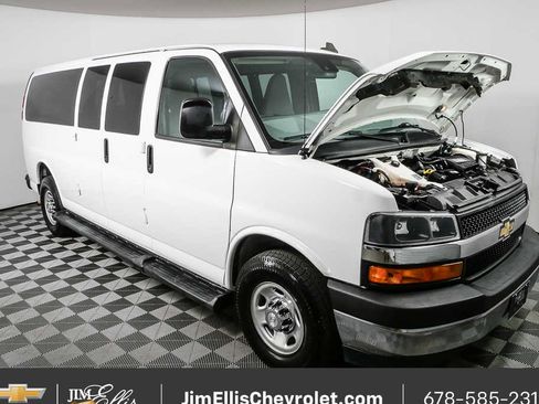 Used 2020 Chevrolet Express 3500 LT w/ LT Preferred Equipment Group RWD image 26
