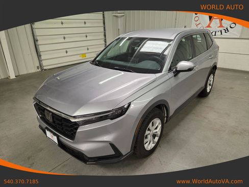 Used 2023 Honda CR-V LX image 1