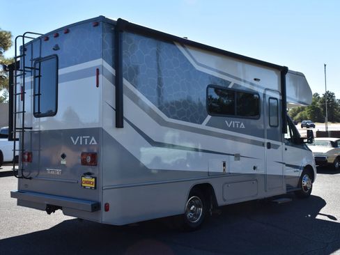 Used 2022 Mercedes-Benz Sprinter 3500 image 6