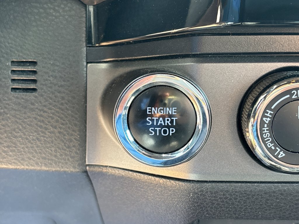 Used 2018 Toyota Tacoma TRD Off-Road w/ Technology Package AWD/4WD image 37