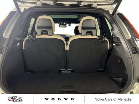 Used 2025 Volvo XC90 B6 Core w/ Climate Package image 22