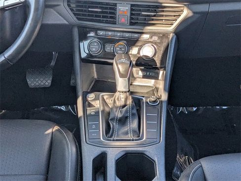 Used 2024 Volkswagen Jetta SE image 17