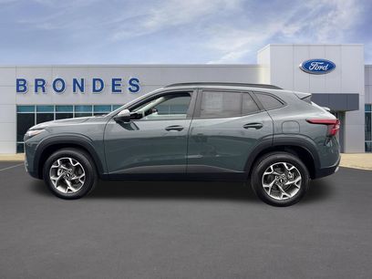 Used 2025 Chevrolet Trax LT