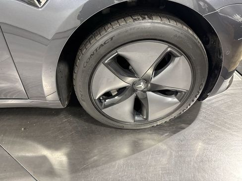 Used 2018 Tesla Model 3 Long Range image 14