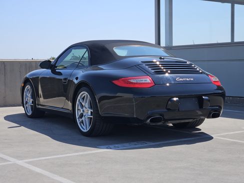 Used 2011 Porsche 911 Carrera RWD image 3