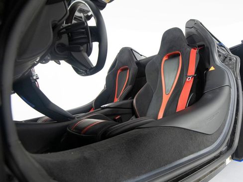 Used 2020 McLaren 720S Performance RWD image 30