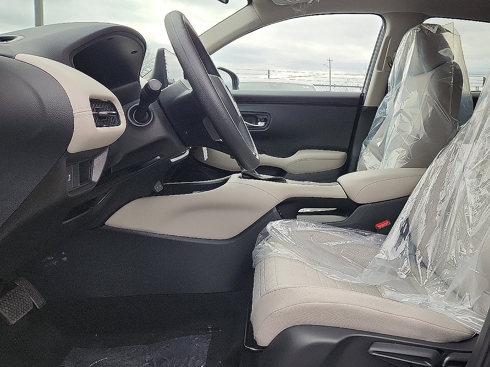 New 2027 Honda HR-V LX image 9