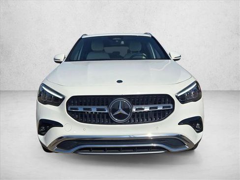 Certified 2025 Mercedes-Benz GLA 250 image 2
