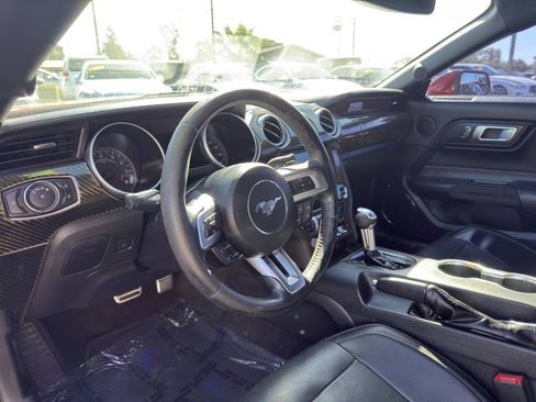 Used 2018 Ford Mustang GT Premium RWD image 17