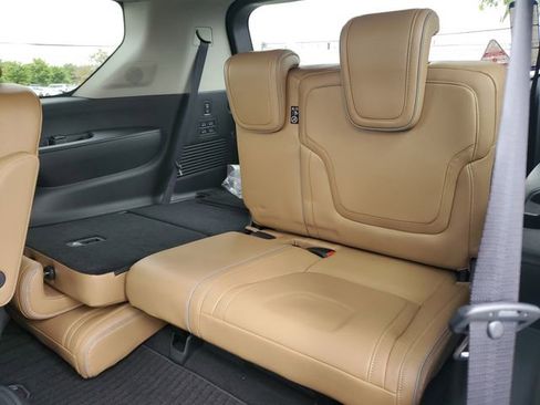 New 2026 INFINITI QX80 Luxe w/ Exterior Package AWD/4WD image 16