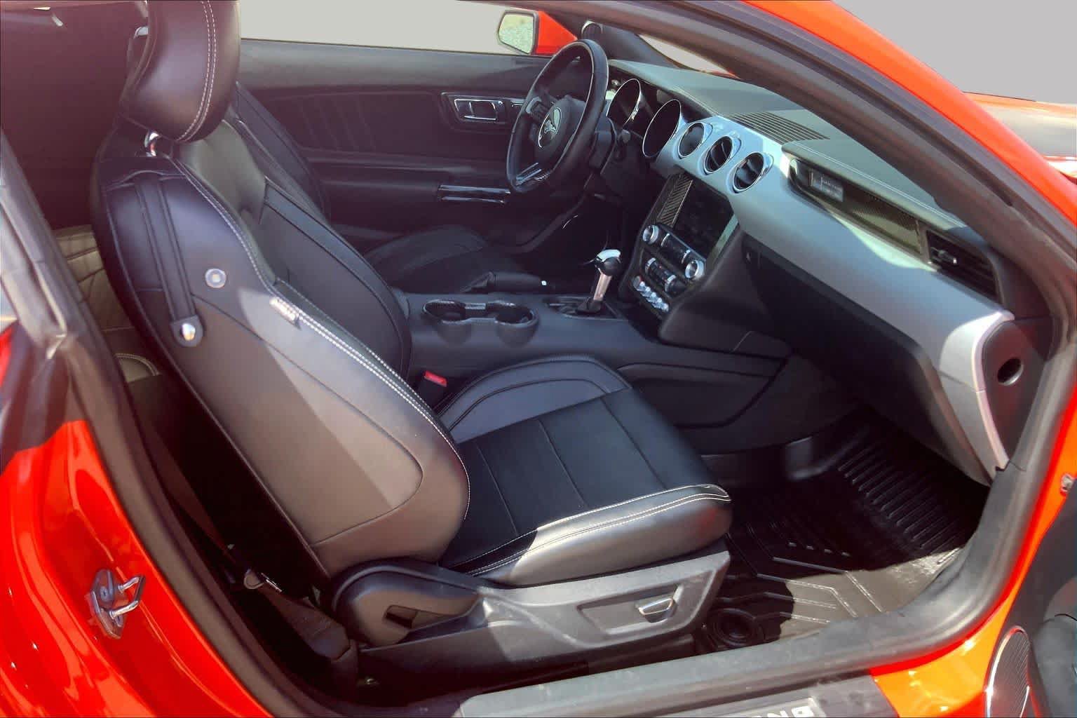 Used 2015 Ford Mustang GT Premium w/ Equipment Group 401A RWD image 8