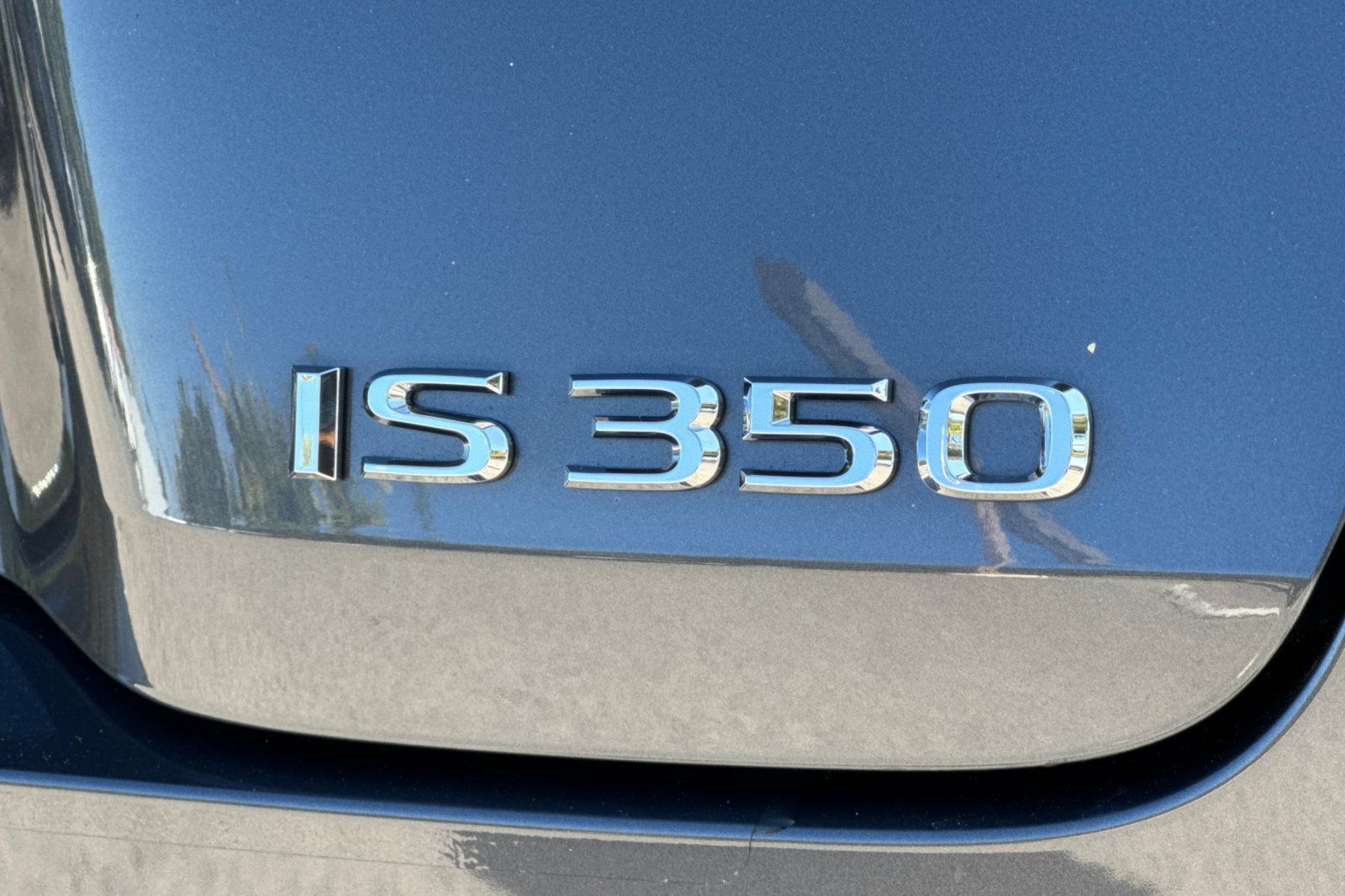 Used 2025 Lexus IS 350 F Sport w/ Navigation Package RWD image 27