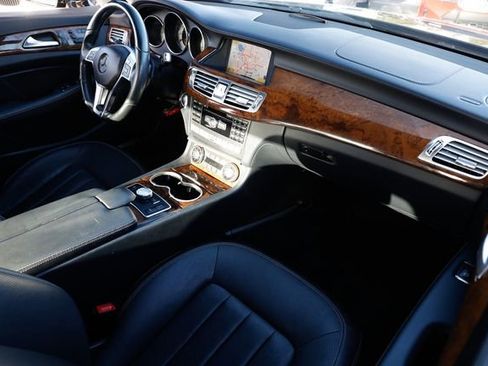 Used 2012 Mercedes-Benz CLS 550 4MATIC w/ Premium I Pkg image 19