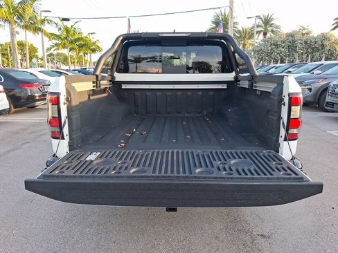 Used 2024 Nissan Frontier SV w/ Hardbody Edition AWD/4WD image 12