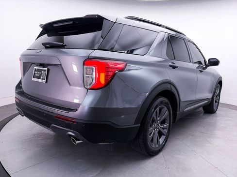 Used 2021 Ford Explorer XLT w/ Equipment Group 202A RWD image 10