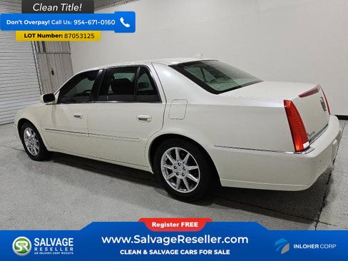 Used 2011 Cadillac DTS Luxury image 3