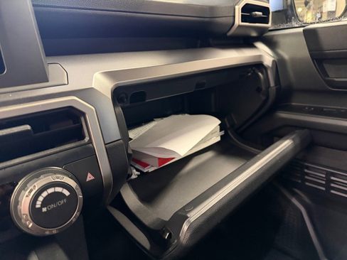 Used 2025 Toyota 4Runner SR5 image 38