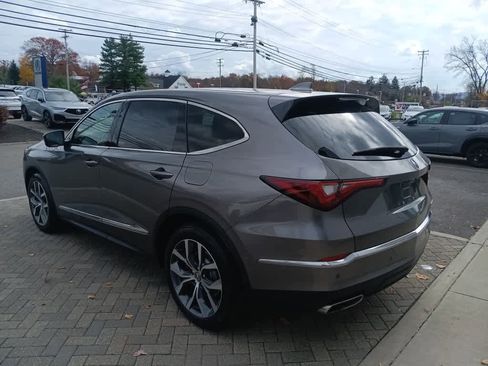 Used 2024 Acura MDX SH-AWD w/ Technology Package image 4