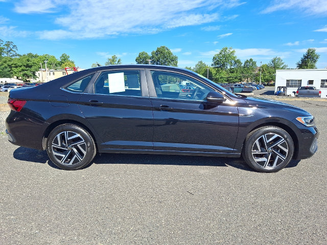Used 2024 Volkswagen Jetta SEL FWD image 7