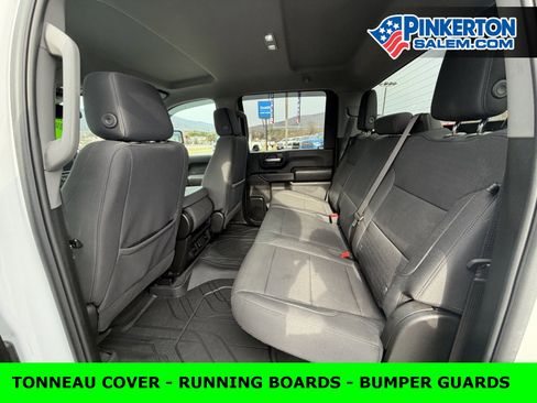 Used 2024 Chevrolet Silverado 2500 Custom w/ Custom Value Package image 5