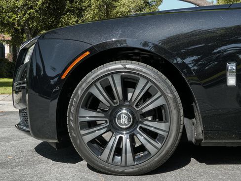 Certified 2021 Rolls-Royce Ghost AWD/4WD image 11