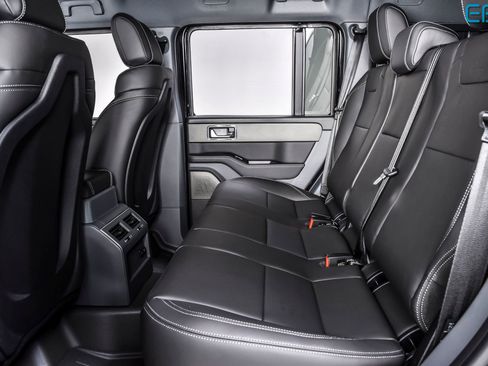 New 2025 INEOS Grenadier image 18