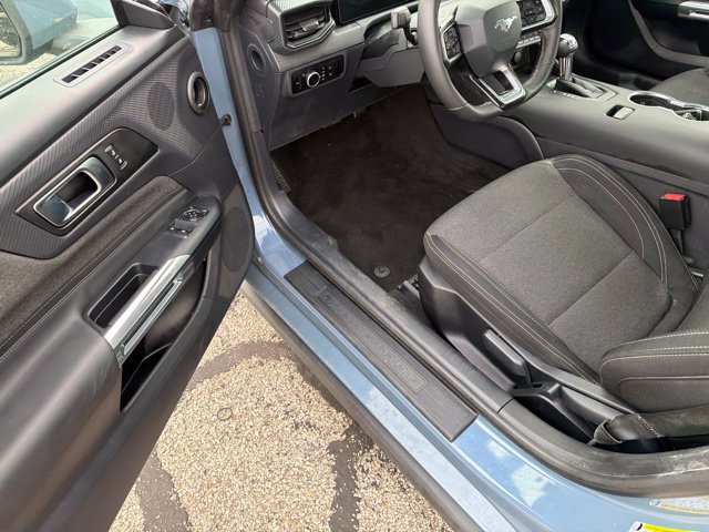 Used 2026 Ford Mustang Coupe RWD image 7
