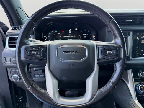 Used 2022 GMC Yukon Denali AWD/4WD image 19