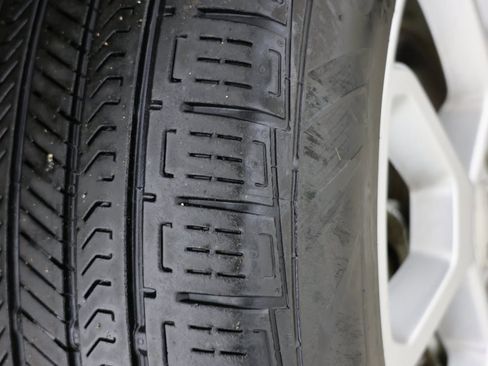 Used 2023 Jeep Renegade Latitude w/ Premium Group image 14