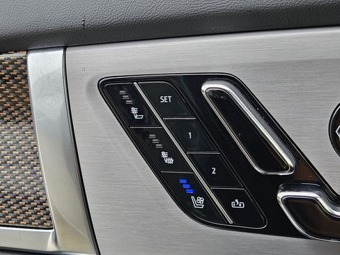 New 2026 Cadillac Vistiq Sport image 29