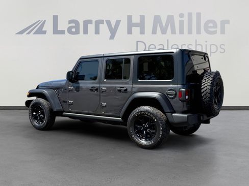 Used 2021 Jeep Wrangler Unlimited Willys image 3