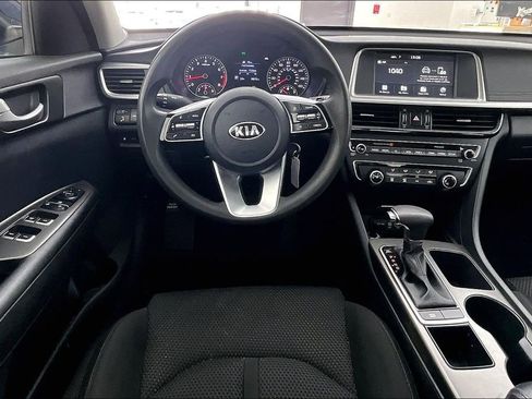 Used 2020 Kia Optima LX image 7