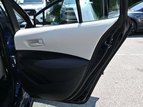 Used 2025 Toyota Corolla LE FWD image 35