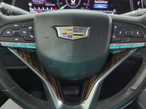 Used 2022 Cadillac Escalade Luxury w/ LPO, Floor Liner Package AWD/4WD image 14