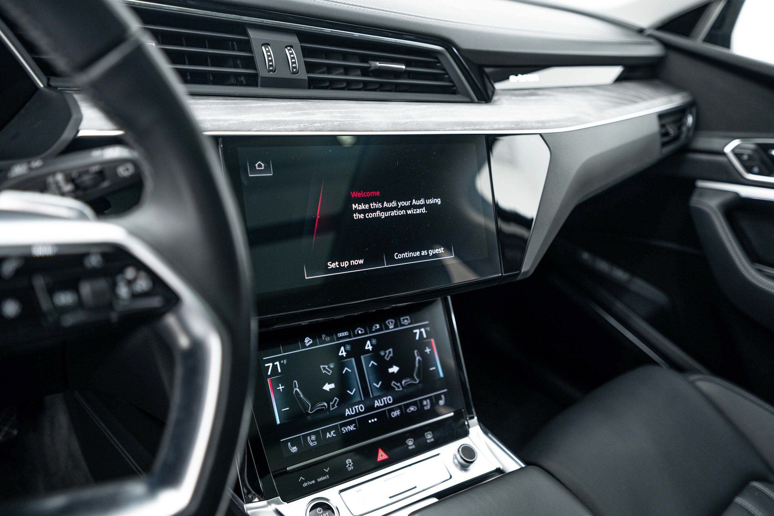 Certified 2024 Audi Q8 e-tron Prestige w/ Prestige Package AWD/4WD image 13