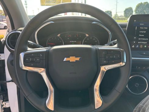 Used 2025 Chevrolet Blazer LT FWD image 29