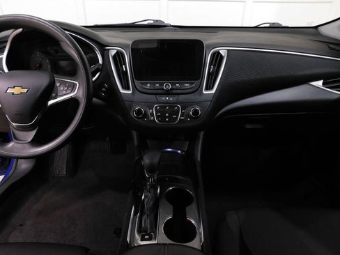Used 2023 Chevrolet Malibu LT FWD image 32
