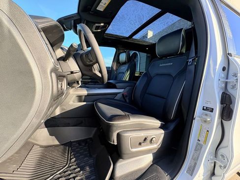 New 2026 RAM 1500 Laramie image 28