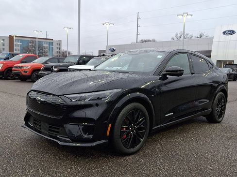 Certified 2025 Ford Mustang Mach-E Premium w/ Sport Appearance Package image 4