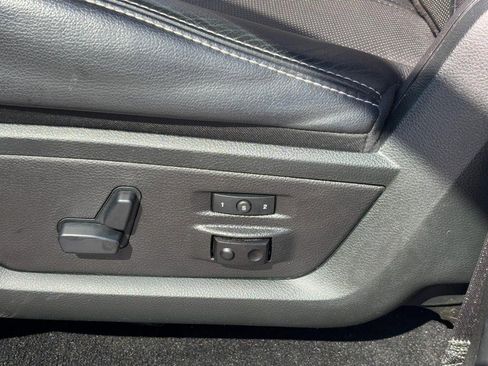 Used 2018 RAM 2500 Laramie image 17