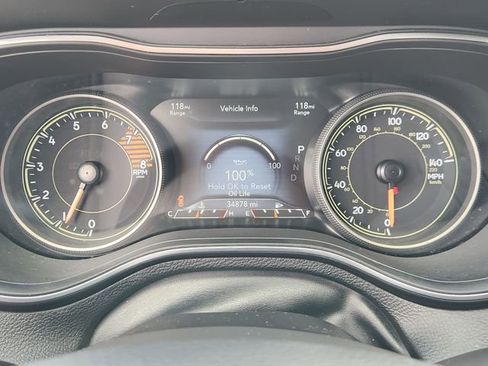 Used 2022 Jeep Cherokee Latitude Lux image 15