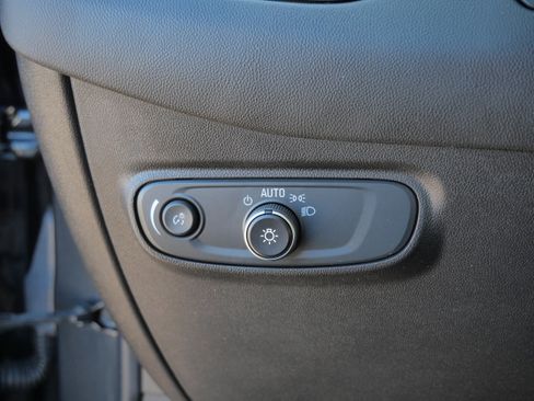 Used 2022 Chevrolet Equinox LS AWD/4WD image 26