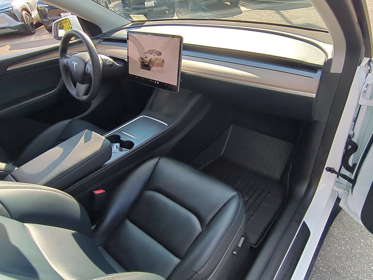 Used 2023 Tesla Model Y Long Range AWD/4WD image 28