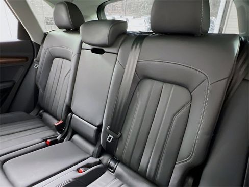 Used 2023 Audi Q5 2.0T Premium Plus w/ Premium Plus Package image 22