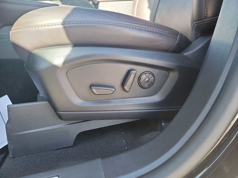 Used 2025 Ford Explorer Platinum w/ LUX Leather Package AWD/4WD image 12