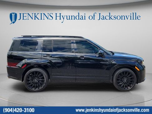 Used 2024 Hyundai Santa Fe Calligraphy AWD/4WD image 2