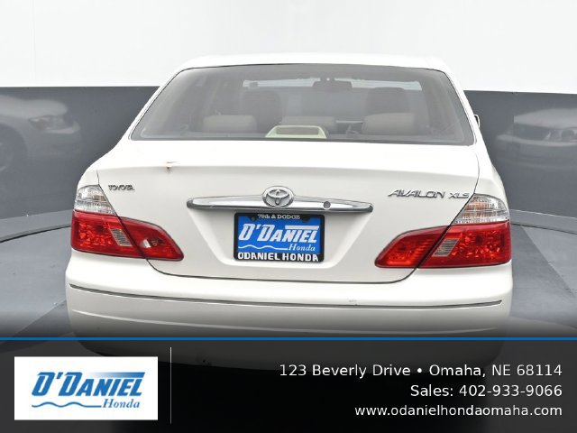 Used 2004 Toyota Avalon FWD image 5